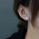 Brincos Love Knot com Banho de Ouro 14K